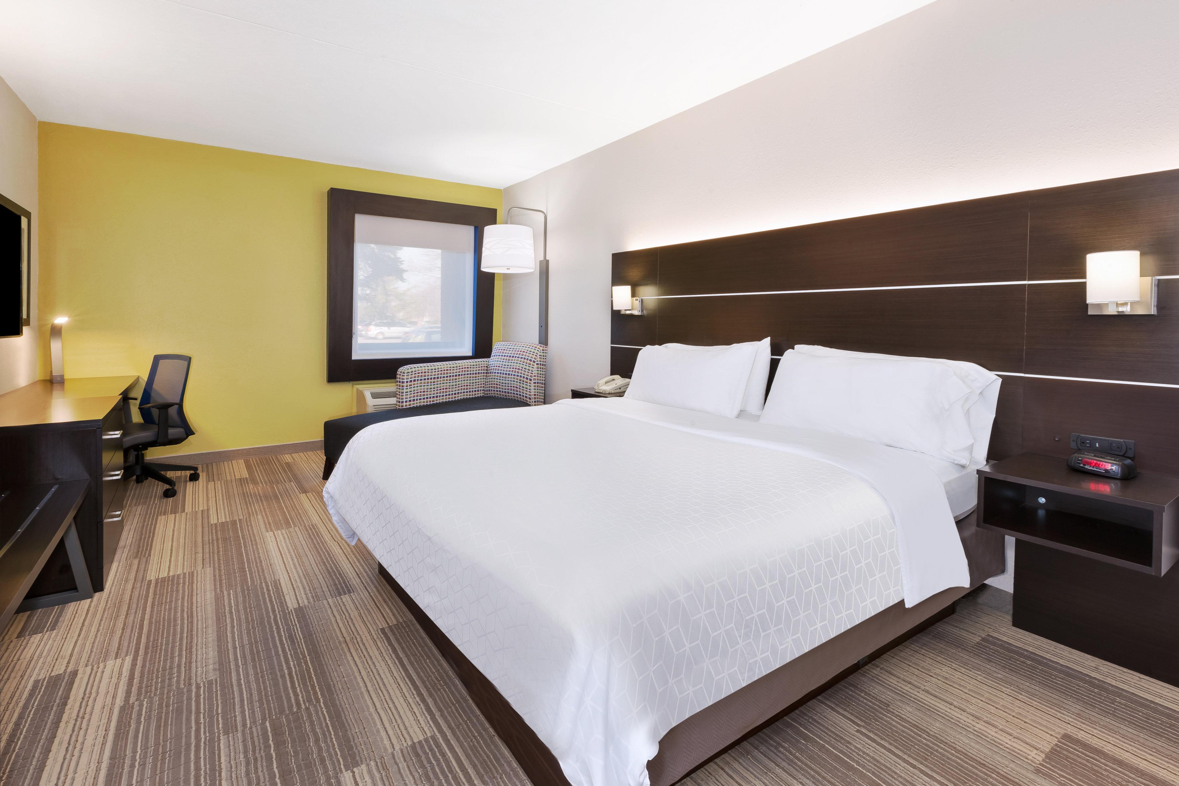 Holiday Inn Express Detroit-Warren/General Motors Technology Center By Ihg Bagian luar foto