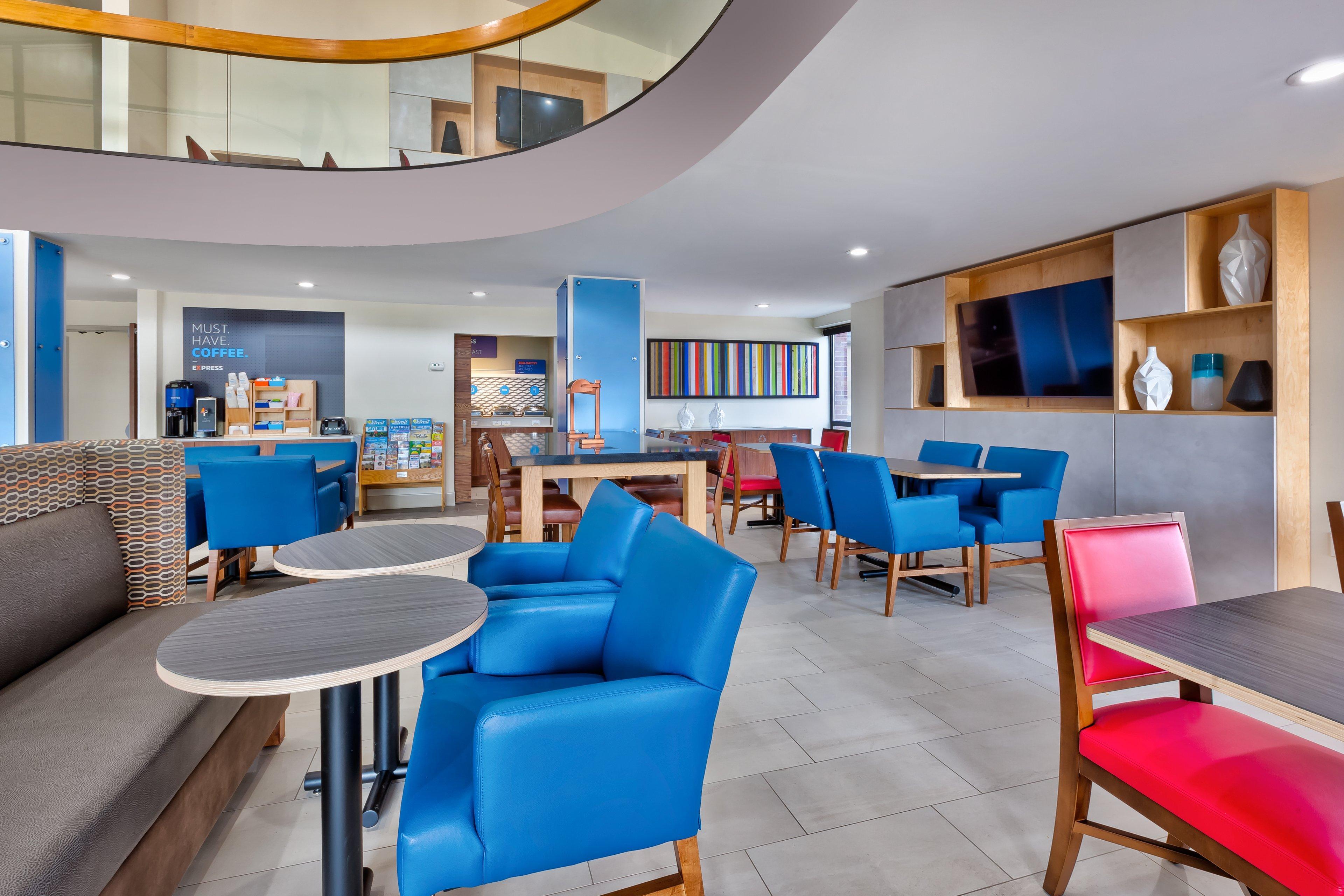 Holiday Inn Express Detroit-Warren/General Motors Technology Center By Ihg Bagian luar foto