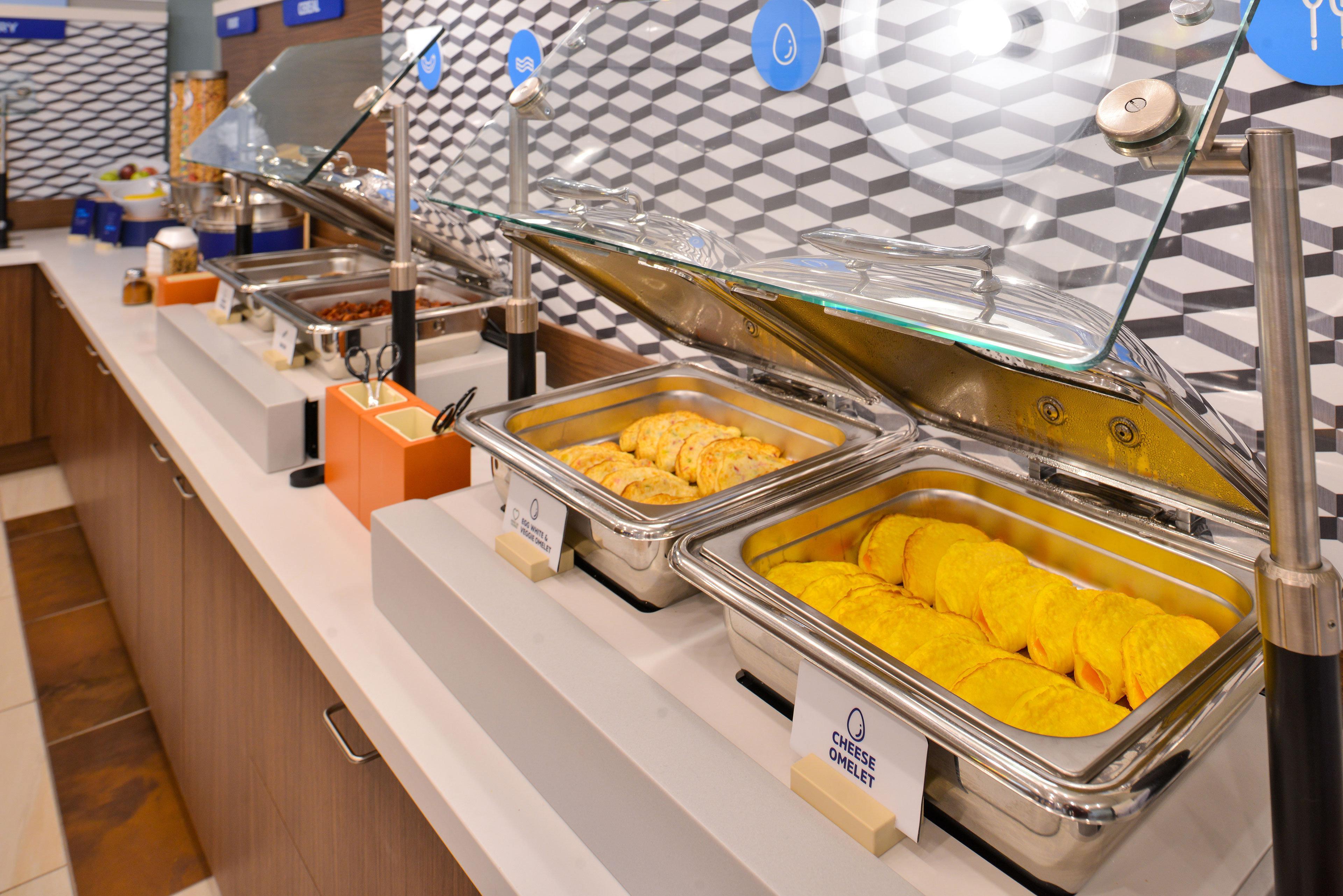 Holiday Inn Express Detroit-Warren/General Motors Technology Center By Ihg Bagian luar foto