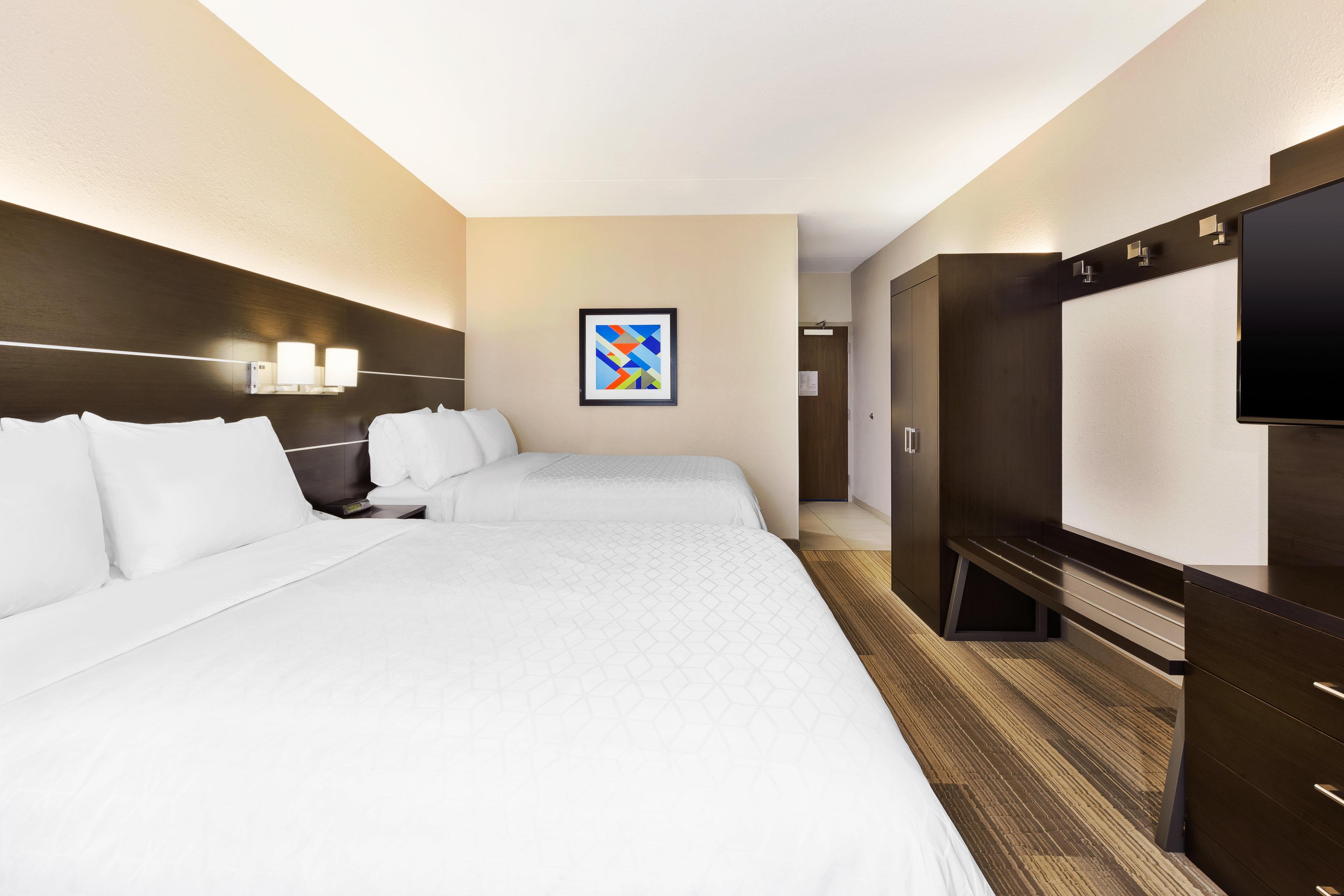 Holiday Inn Express Detroit-Warren/General Motors Technology Center By Ihg Bagian luar foto