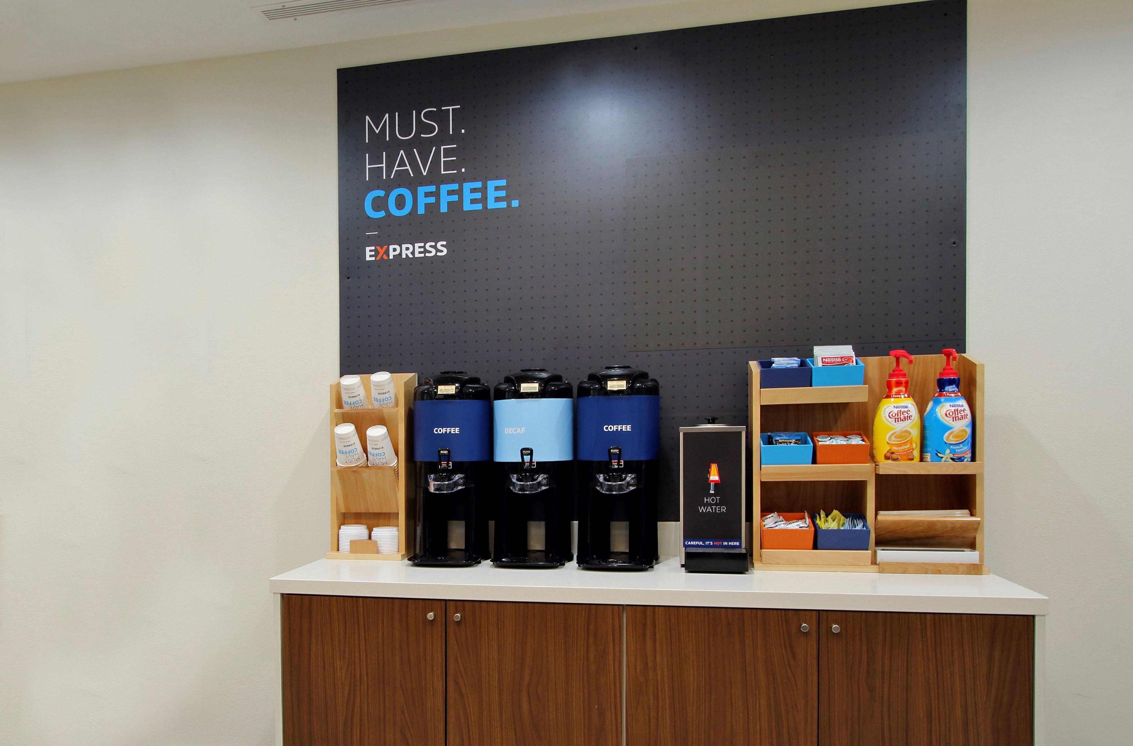 Holiday Inn Express Detroit-Warren/General Motors Technology Center By Ihg Bagian luar foto