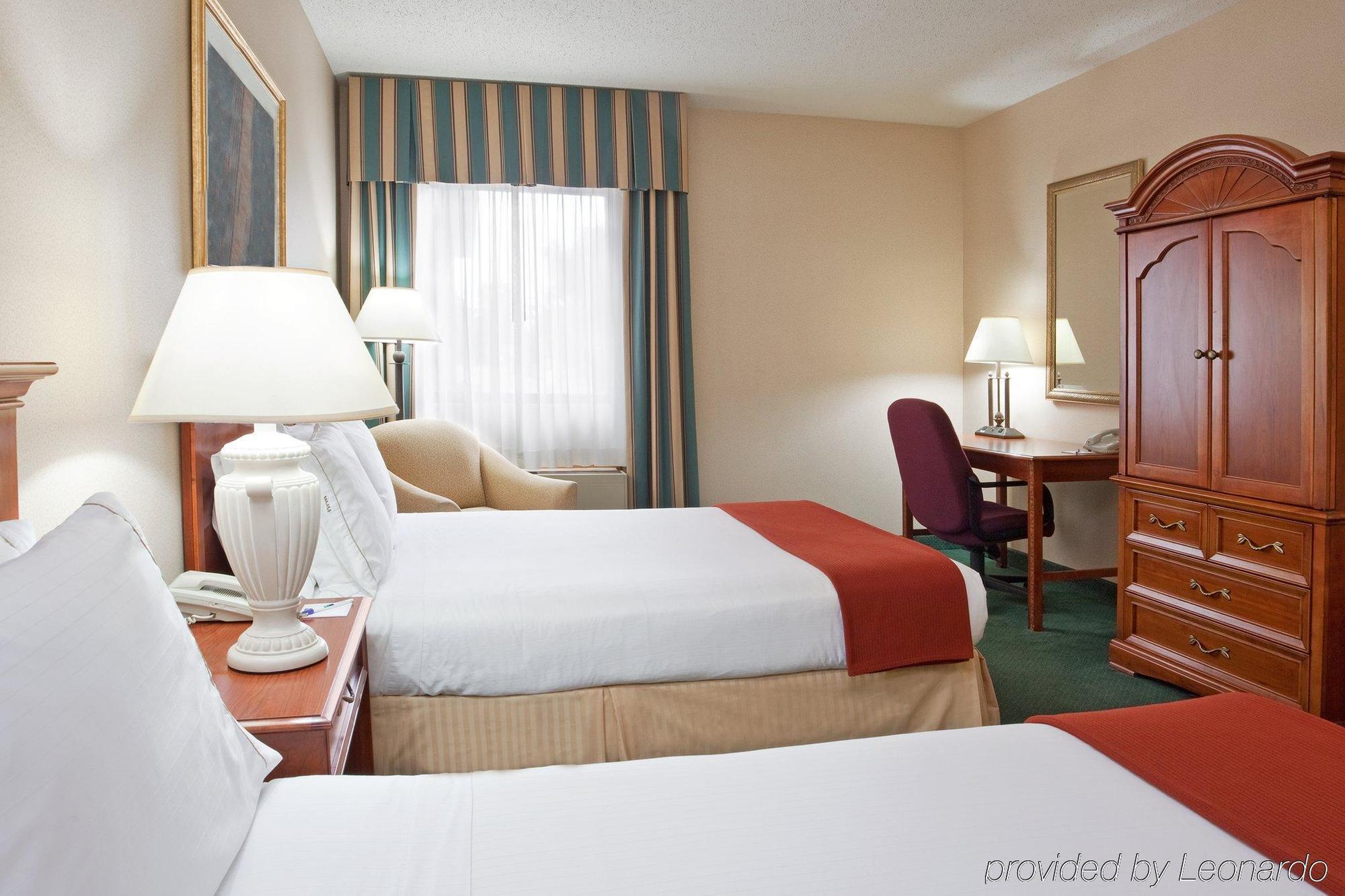 Holiday Inn Express Detroit-Warren/General Motors Technology Center By Ihg Ruang foto